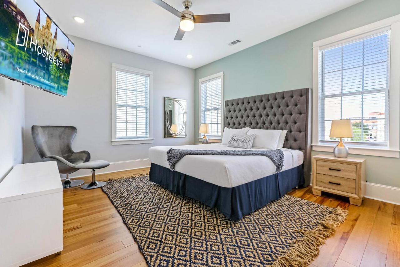 Spacious 5br Urban Retreat W Balcony & Pool
