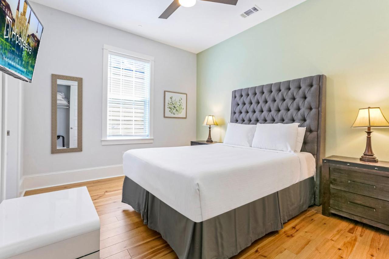 Apartment Spacious 5br Urban Retreat W Balcony & Pool *